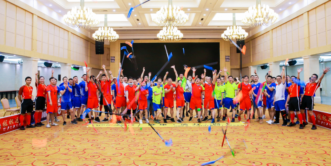 五龍山莊旱地冰球團建活動(dòng)